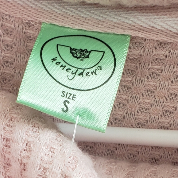 Honeydew Pink waffle textured turtle neck sweater size small - Picture 2 of 3